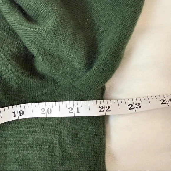 Uniqlo Men's 100% Cashmere V-Neck Sweater Dark Green L